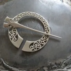 Runa Penannular Brooch