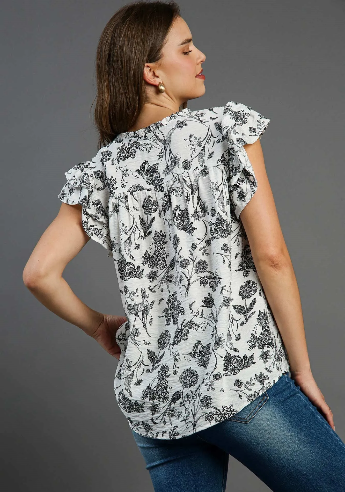 Umgee Two Toned Floral Print Boxy Cut Top in Black